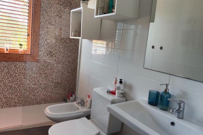 Image No.12-2 Bed Bungalow for sale