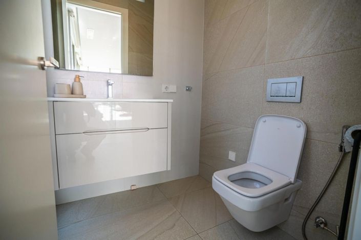 Image No.23-4 Bed Villa for sale