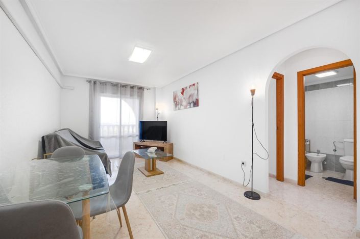 Image No.1-Appartement de 2 chambres à vendre à Torrevieja