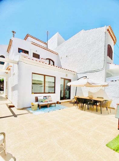 Image No.1-2 Bed House for sale