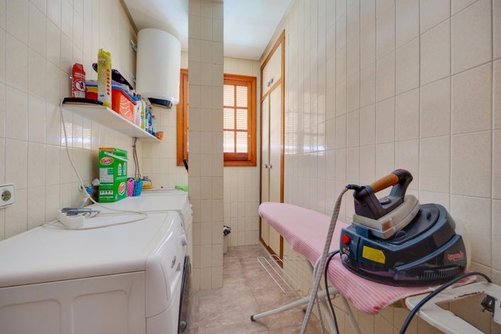 Image No.113-12 Bed Villa for sale