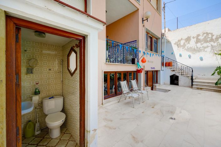 Image No.132-12 Bed Villa for sale