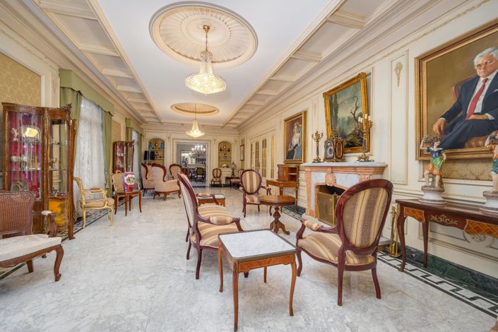 Image No.20-12 Bed Villa for sale