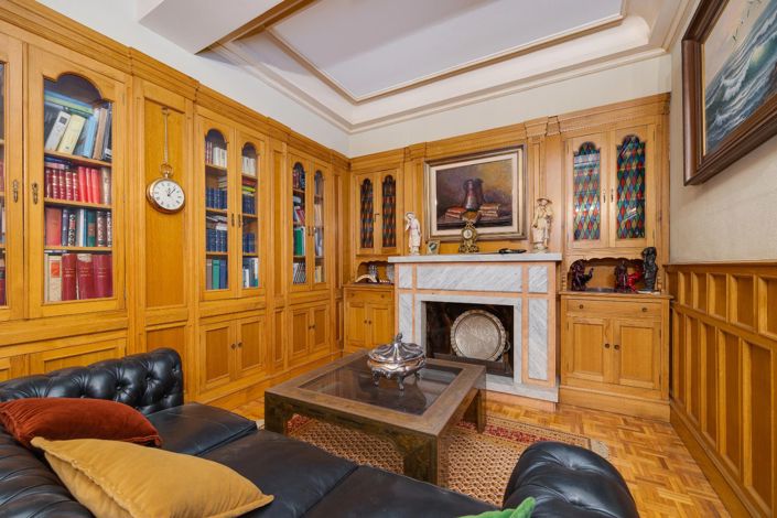 Image No.63-12 Bed Villa for sale