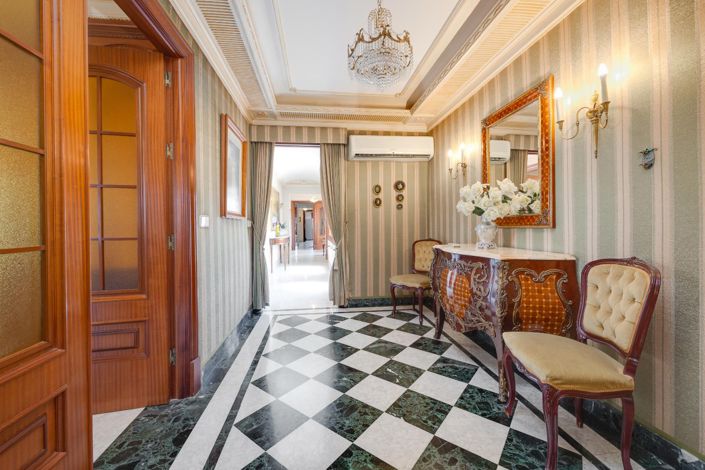 Image No.92-12 Bed Villa for sale