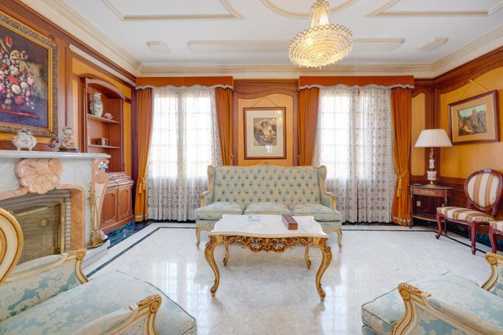 Image No.95-12 Bed Villa for sale