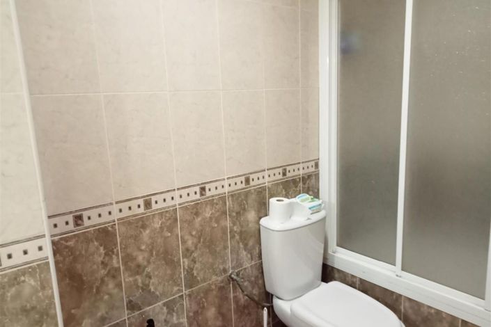 Image No.13-3 Bed House for sale