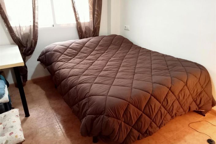 Image No.9-3 Bed House for sale