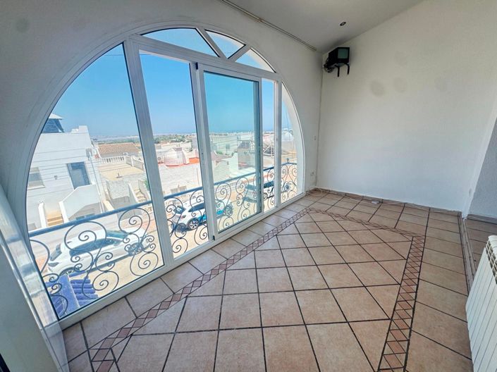 Image No.13-3 Bed House for sale