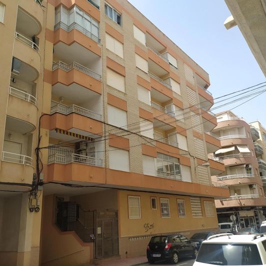 Image No.1-3 Bed Apartment for sale