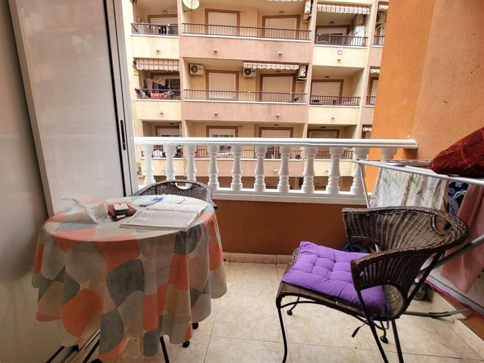 Image No.1-Appartement de 2 chambres à vendre à Torrevieja