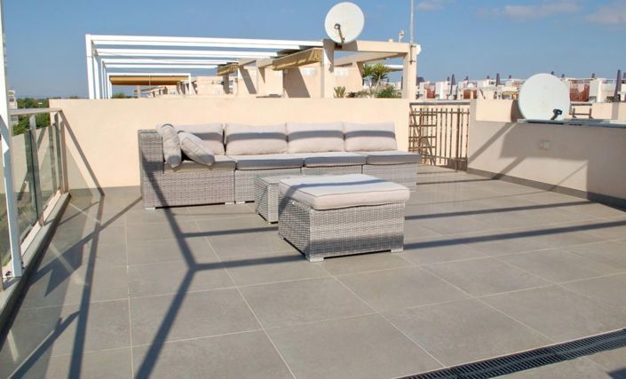 Image No.22-2 Bed Bungalow for sale