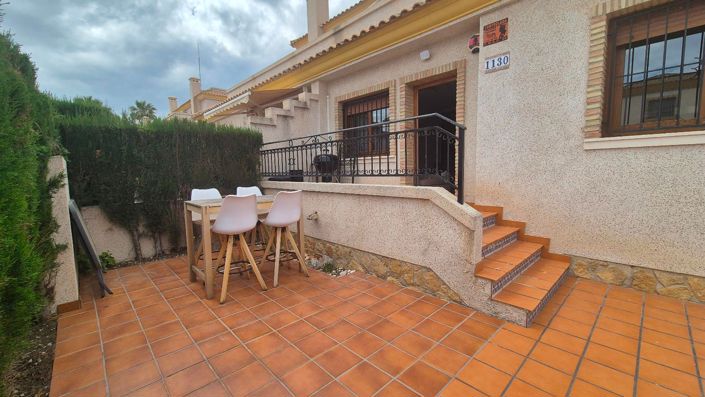 Image No.1-3 Bed House for sale