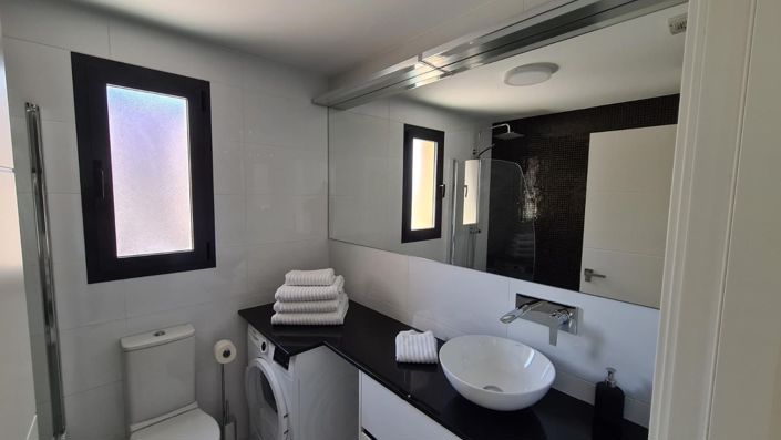 Image No.10-2 Bed Bungalow for sale