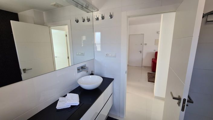 Image No.5-2 Bed Bungalow for sale