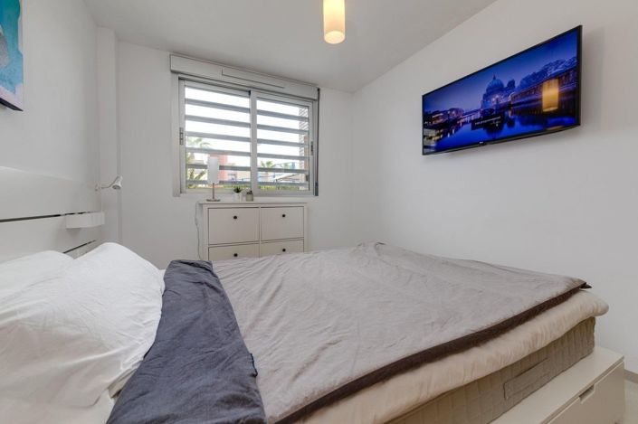 Image No.11-3 Bed House for sale