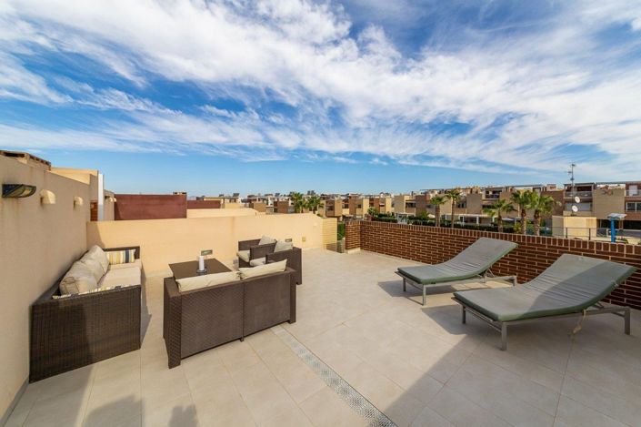 Image No.28-3 Bed House for sale