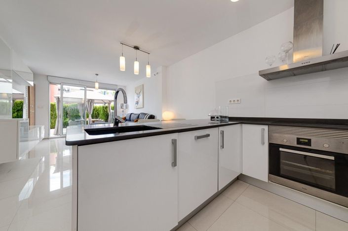 Image No.9-3 Bed House for sale