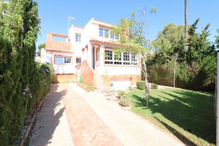 Image No.3-4 Bed Villa for sale