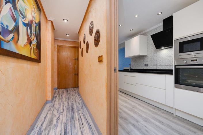 Image No.11-3 Bed Apartment for sale