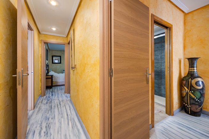 Image No.21-3 Bed Apartment for sale