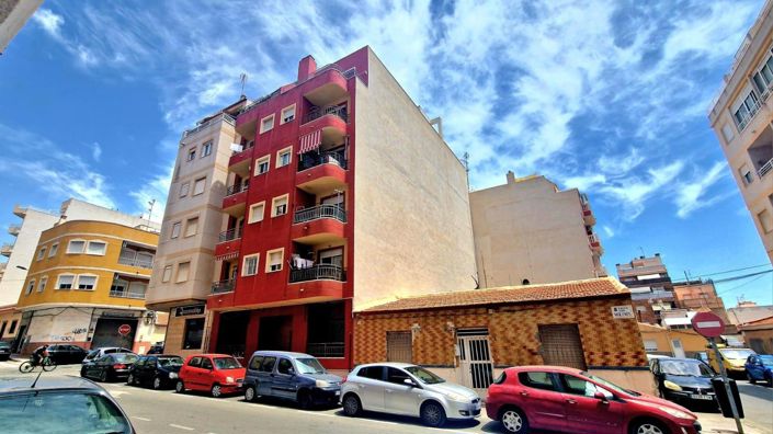 Image No.1-3 Bed Apartment for sale