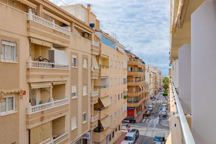 Image No.1-Appartement de 3 chambres à vendre à Torrevieja