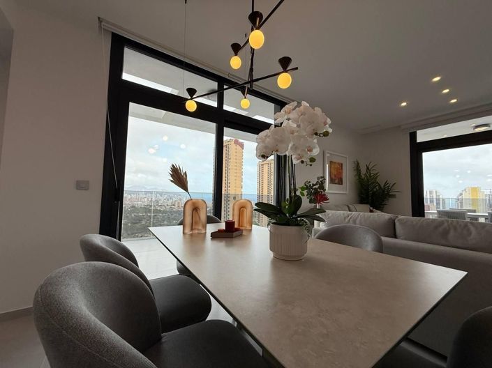 Image No.1-3 Bed Apartment for sale