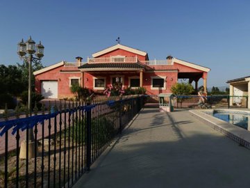 Villa de 4 chambres à vendre à Orihuela