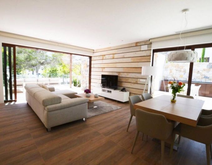 Image No.2-Villa de 4 chambres à vendre à Orihuela Costa