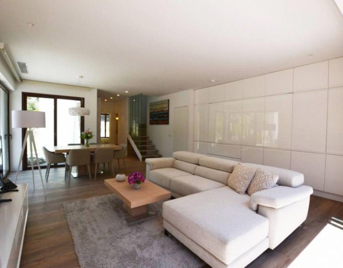 Image No.4-Villa de 4 chambres à vendre à Orihuela Costa