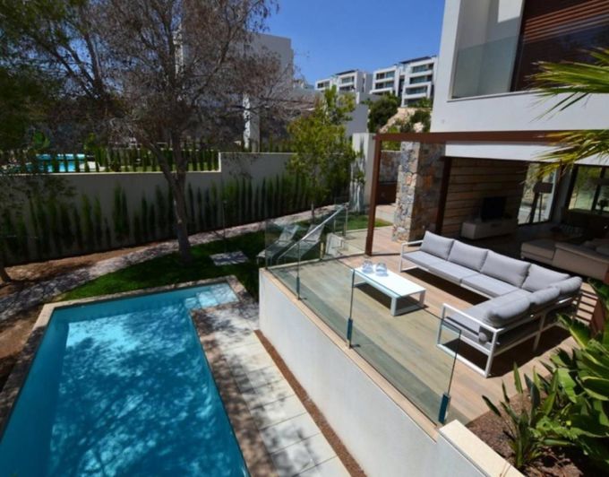 Image No.8-Villa de 4 chambres à vendre à Orihuela Costa