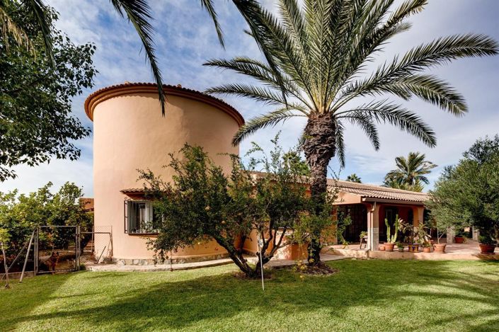 Image No.1-4 Bed Villa for sale