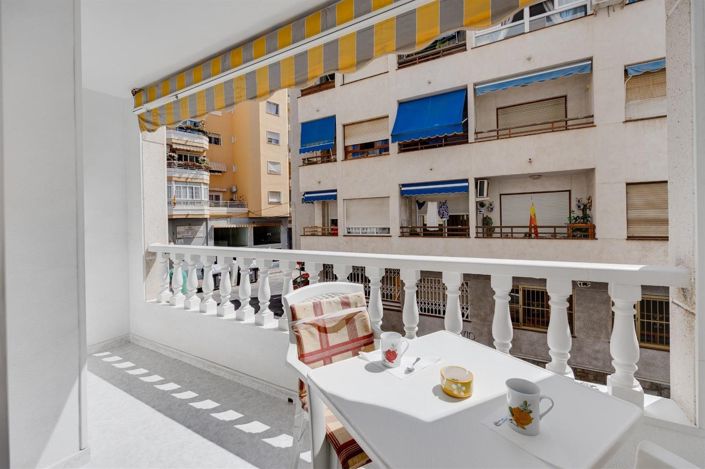 Image No.1-Appartement de 2 chambres à vendre à Torrevieja