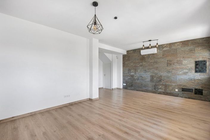 Image No.8-Villa de 4 chambres à vendre à Torrevieja