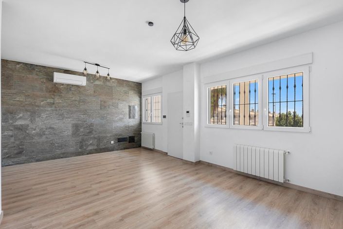 Image No.9-Villa de 4 chambres à vendre à Torrevieja