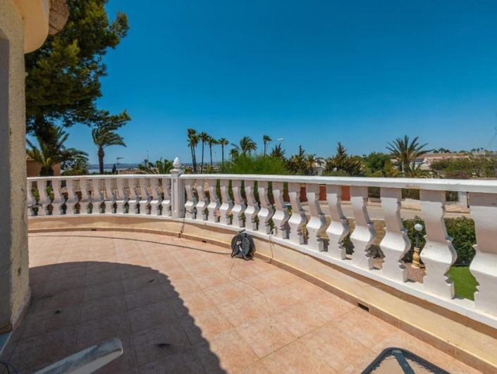 Image No.27-Villa de 4 chambres à vendre à Torrevieja