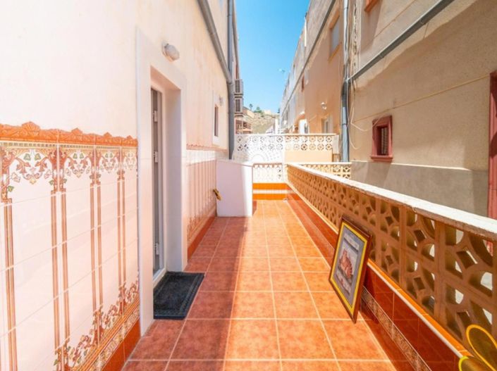 Image No.27-3 Bed House for sale