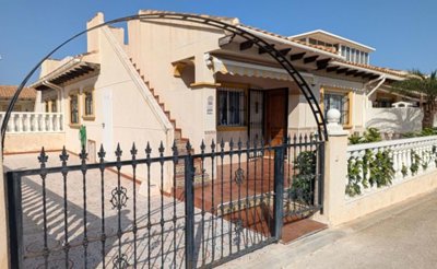 2 Bed Bungalow for sale