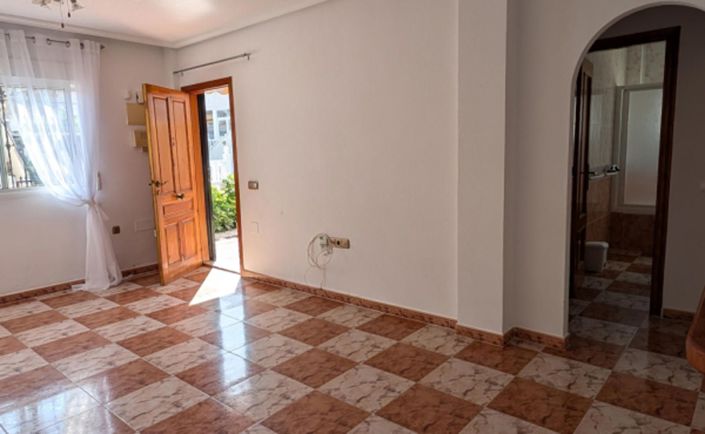 Image No.4-2 Bed Bungalow for sale