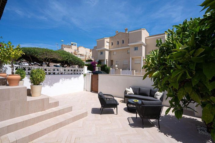 Image No.23-2 Bed House for sale