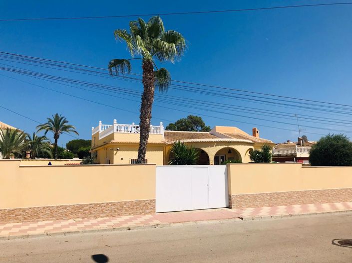 Image No.1-Villa de 3 chambres à vendre à Torrevieja
