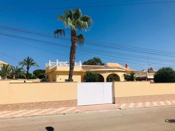 Villa de 3 chambres à vendre à Torrevieja