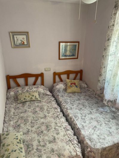 Image No.25-3 Bed House for sale