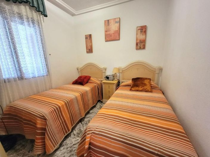 Image No.26-2 Bed Bungalow for sale