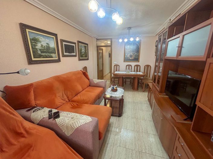 Image No.1-Appartement de 2 chambres à vendre à Torrevieja