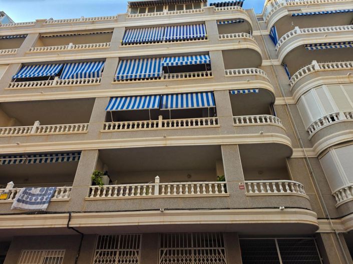 Image No.1-3 Bed Apartment for sale