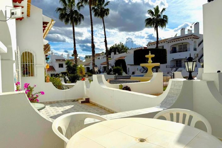 Image No.7-3 Bed House for sale