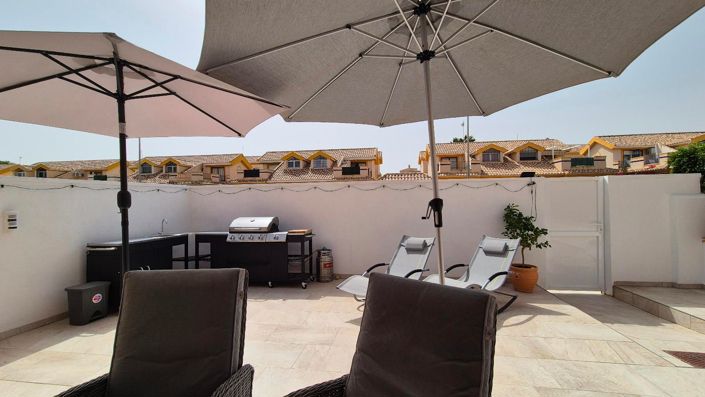 Image No.2-3 Bed Villa for sale