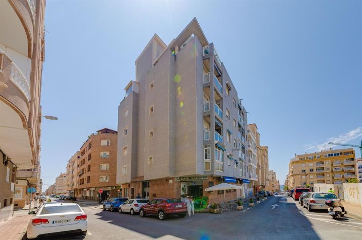 Image No.1-2 Bed Apartment for sale